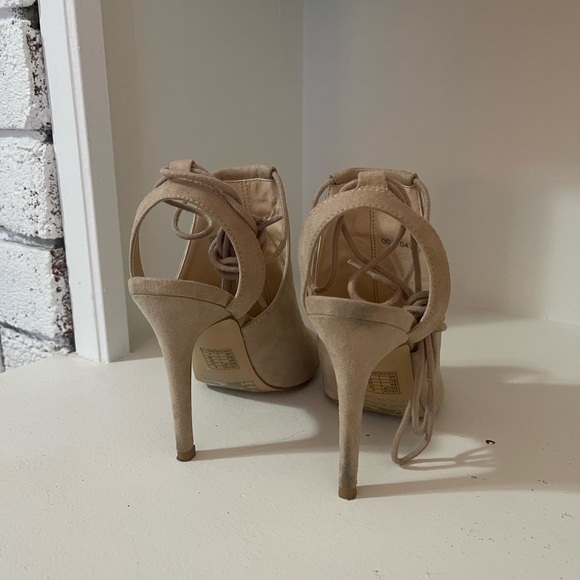 Women’s Ankle Lace Up Heel - Picture 3 of 5